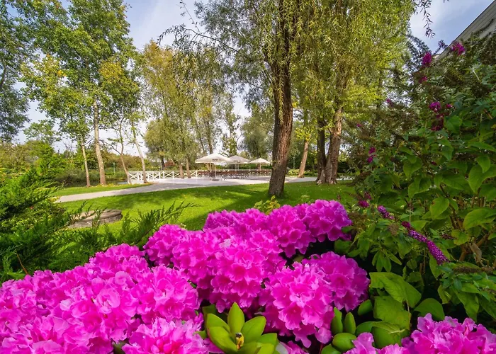 Green Garden Hotel